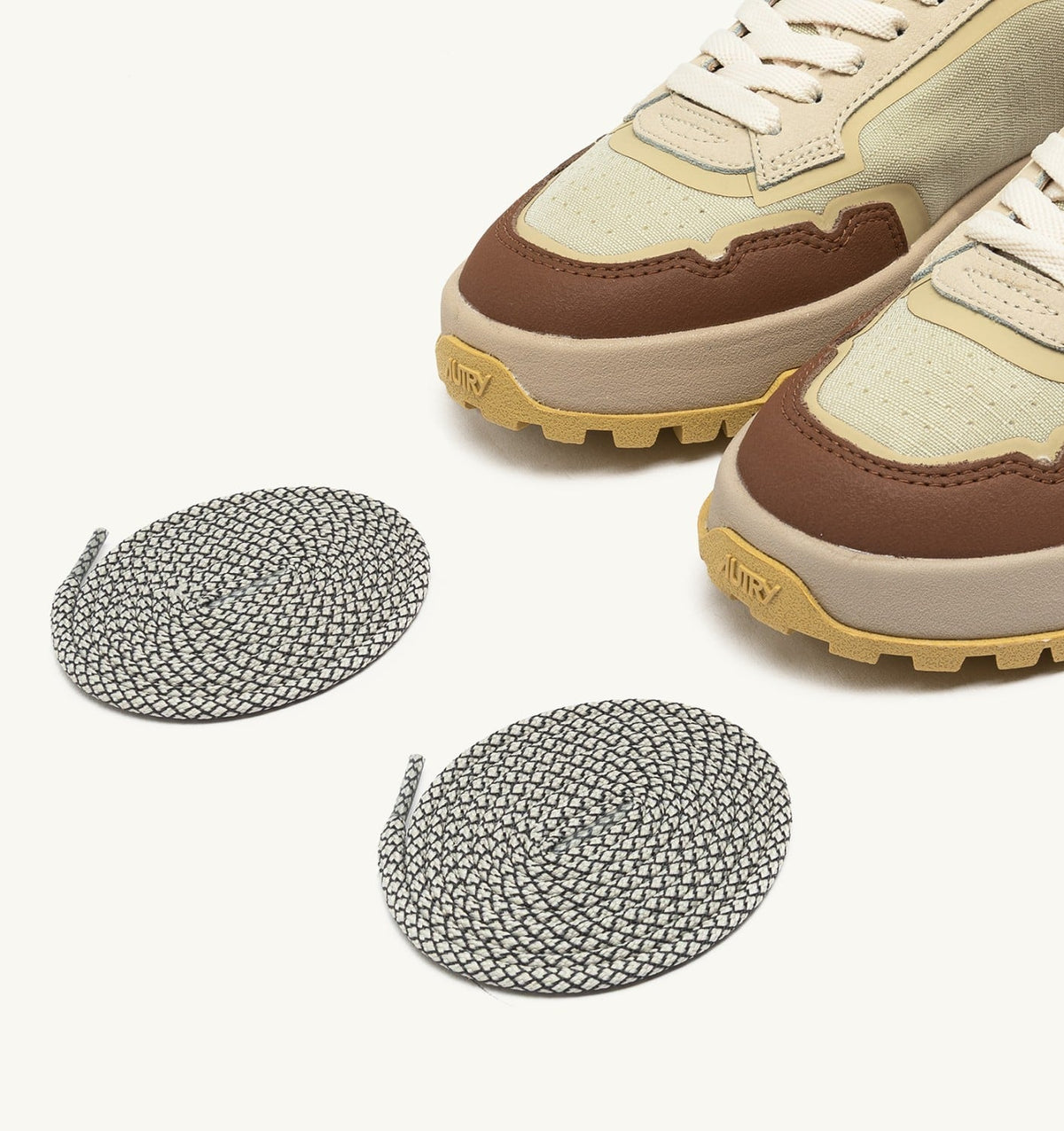 AUTRY WILDPACE LOW SNEAKERS IN RIPSTOP NYLON AND LEATHER COLOR FOG AND THRUSH