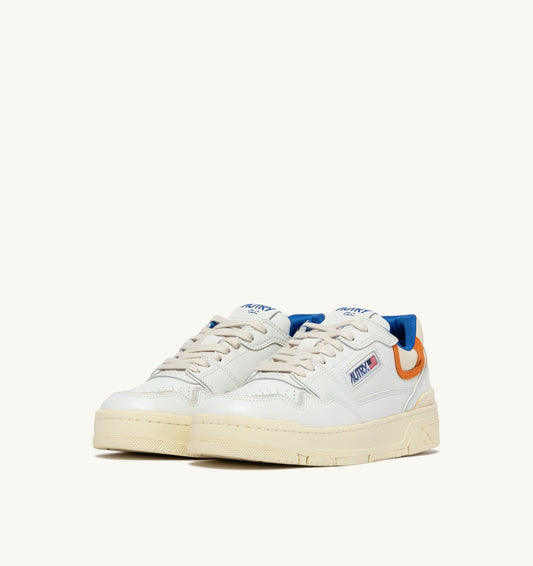 AUTRY SNEAKERS CLC LOW IN WHITE AND FANTA LEATHER
