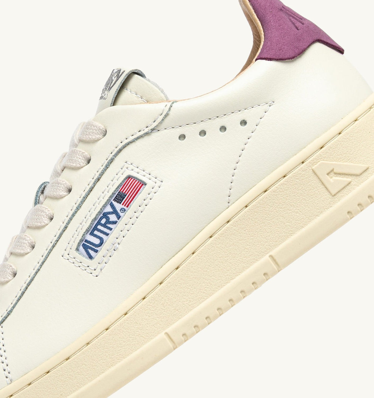 AUTRY DALLAS LOW SNEAKERS IN FLORENCE AND MARSHMALLOW LEATHER