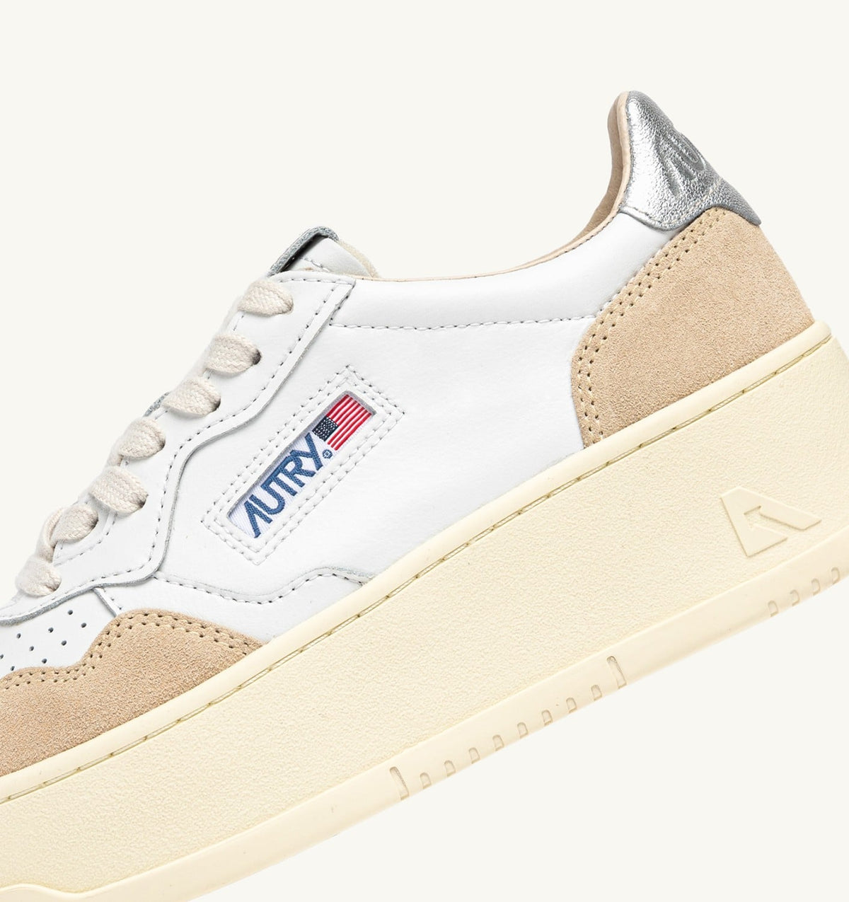 AUTRY MEDALIST PLATFORM SNEAKERS IN SILVER AND WHITE SUEDE AND LEATHER