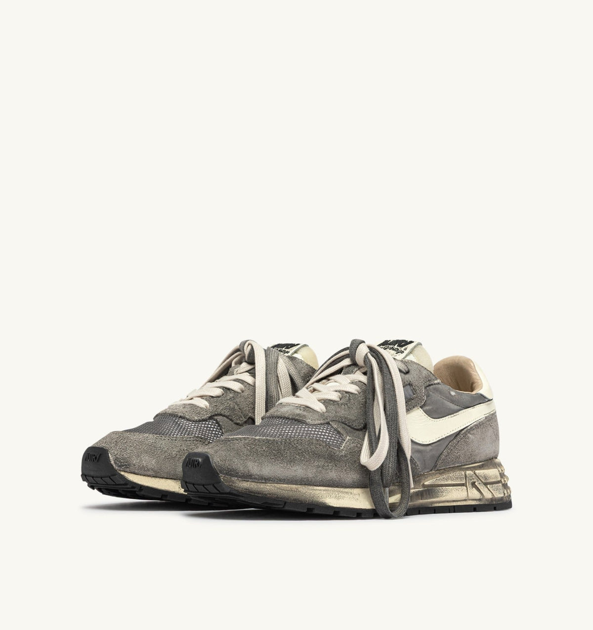 AUTRY REELWIND SUPER VINTAGE SNEAKERS IN WHITE AND BLACK SUEDE AND NYLON