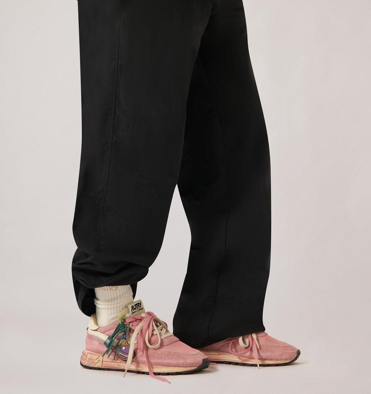 AUTRY REELWIND SUPER VINTAGE SNEAKERS IN WHITE AND PINK SUEDE AND NYLON
