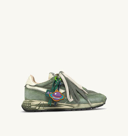 AUTRY REELWIND SUPER VINTAGE SNEAKERS IN LEPRECHAUN AND WHITE SUEDE AND NYLON