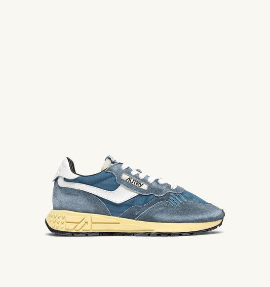 AUTRY REELWIND LOW SNEAKERS IN WHITE AND SKY SUGAR NYLON AND SUEDE