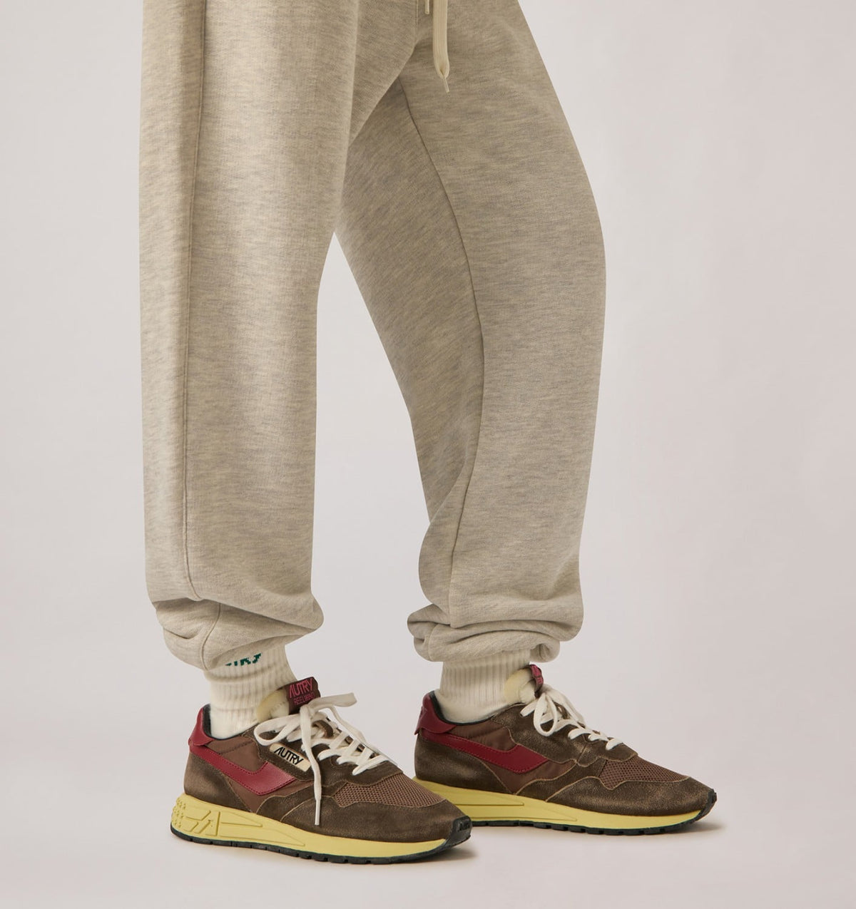 AUTRY REELWIND LOW SNEAKERS IN COFFEE SUGAR AND DEEP CLARET NYLON AND SUEDE
