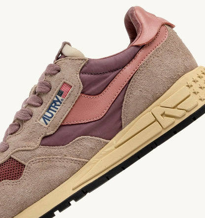 AUTRY REELWIND LOW SNEAKERS IN NYLON SUEDE AND LEATHER COLOR ROSE AND DESERT SAND