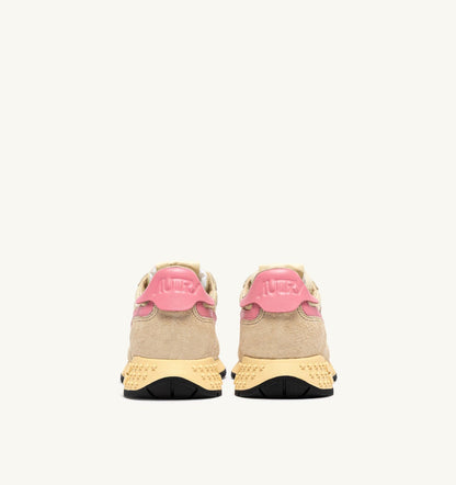 AUTRY REELWIND LOW SNEAKERS IN ECRU AND GERANIUM PINK NYLON AND SUEDE
