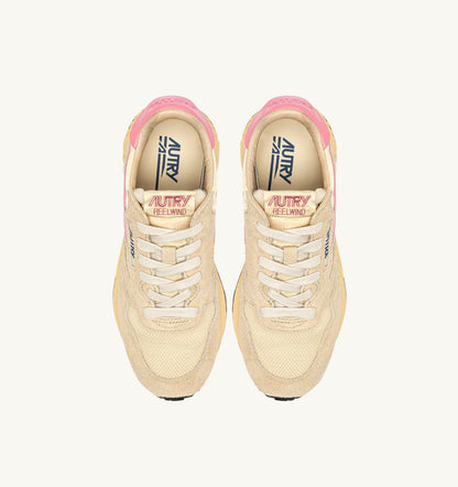 AUTRY REELWIND LOW SNEAKERS IN ECRU AND GERANIUM PINK NYLON AND SUEDE