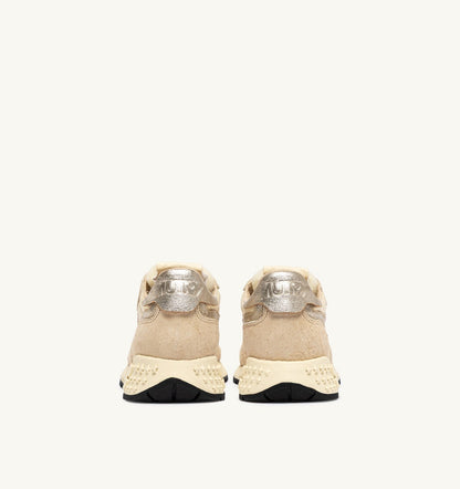 AUTRY REELWIND LOW SNEAKERS IN ECRU AND PLATINUM NYLON AND SUEDE