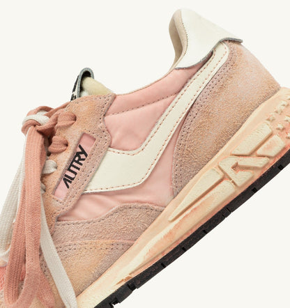 AUTRY REELWIND SUPER VINTAGE SNEAKERS IN WHITE AND PINK SUEDE AND NYLON