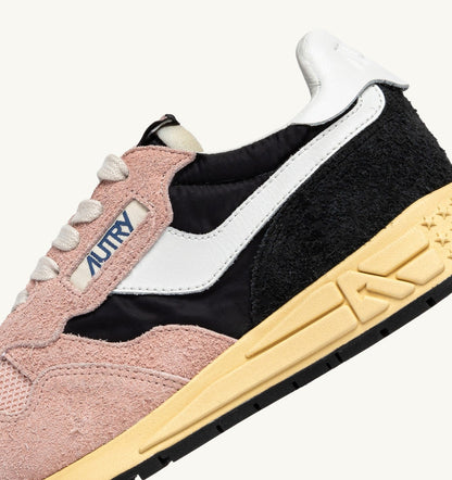 AUTRY REELWIND LOW SNEAKERS IN BLACK AND ROSA NYLON AND SUEDE