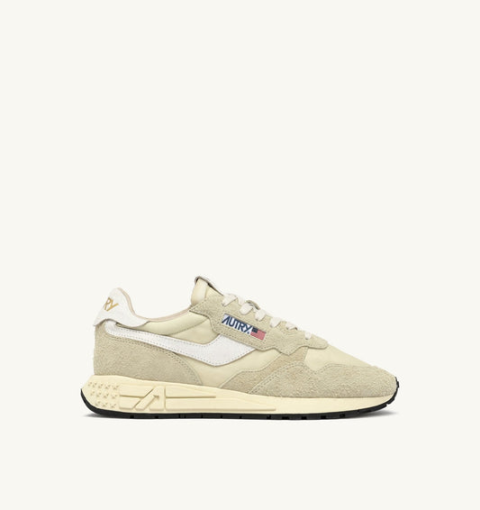 AUTRY REELWIND LOW SNEAKERS IN HAY NYLON AND SUEDE