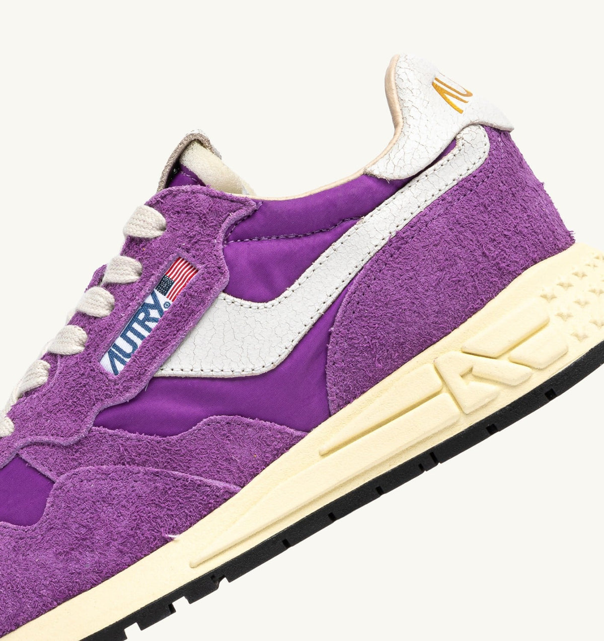 AUTRY REELWIND LOW SNEAKERS IN WHITE AND DEWBERRY NYLON AND SUEDE