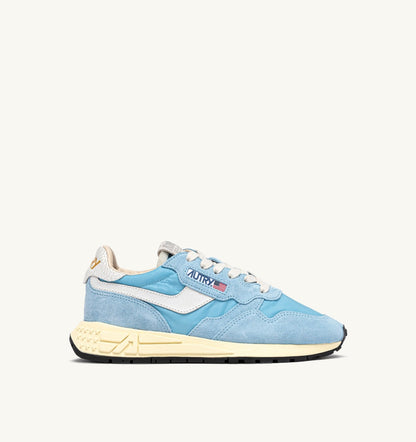 AUTRY REELWIND LOW SNEAKERS IN WHITE AND FORGET ME NOT NYLON AND SUEDE