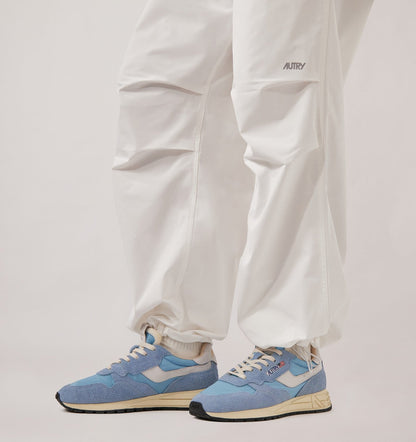 AUTRY REELWIND LOW SNEAKERS IN WHITE AND FORGET ME NOT NYLON AND SUEDE