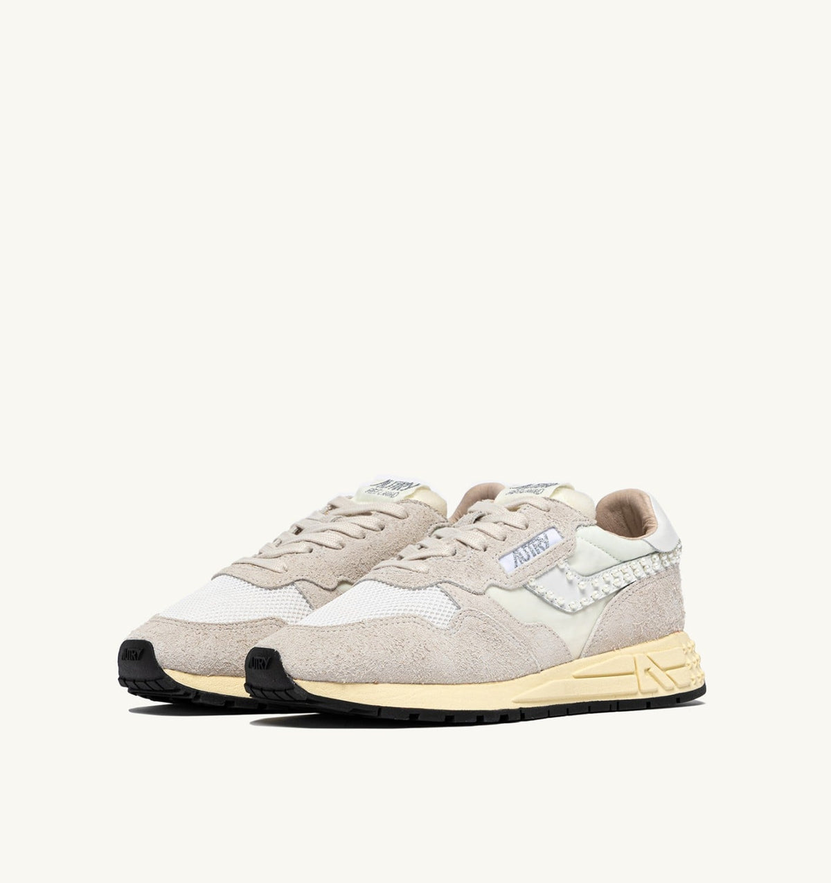 AUTRY REELWIND LOW SNEAKERS IN WHITE NYLON AND SUEDE