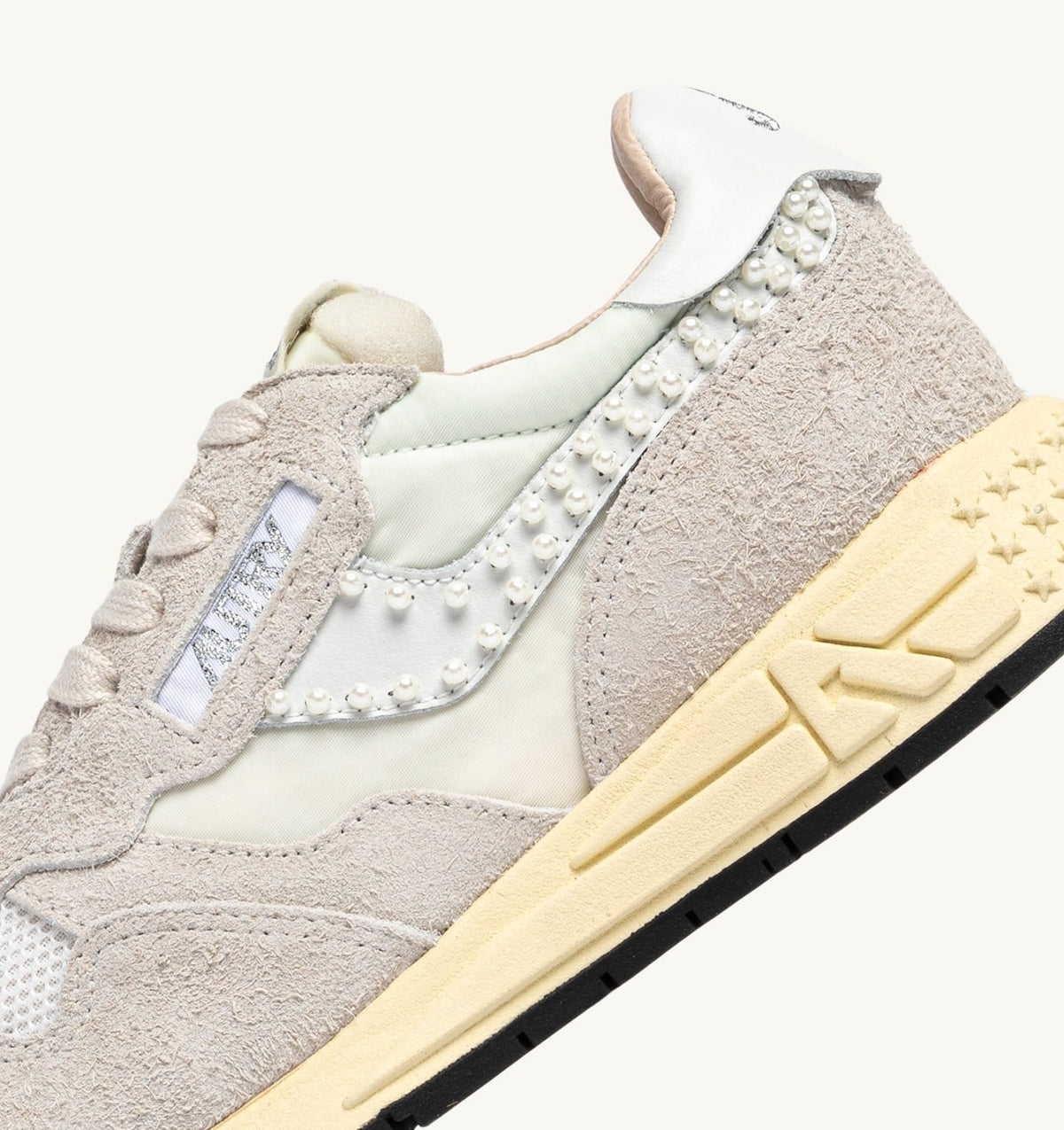 AUTRY REELWIND LOW SNEAKERS IN WHITE NYLON AND SUEDE