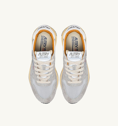 AUTRY REELWIND LOW SNEAKERS IN SAND SUEDE AND REFLECTIVE NYLON
