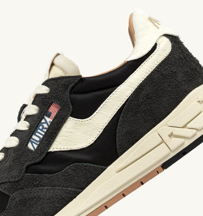 AUTRY REELWIND LOW SNEAKERS IN PEAT AND NUT SUEDE AND NYLON