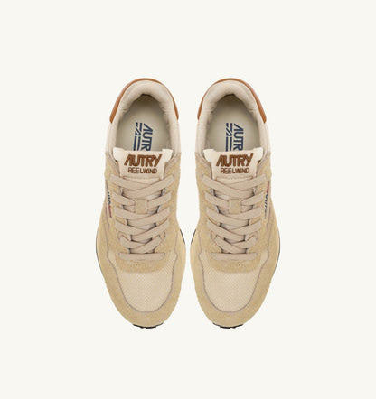 AUTRY REELWIND LOW SNEAKERS IN ECRU AND CATHAY SPICE SUEDE AND NYLON