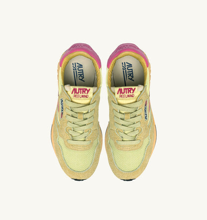 AUTRY REELWIND LOW SNEAKERS IN STRAW AND CHATEAU ROSE NYLON AND SUEDE