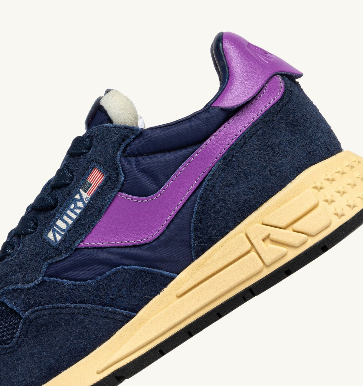 AUTRY REELWIND LOW SNEAKERS IN NAVY AND DEWBERRY NYLON AND SUEDE