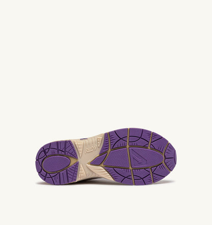 AUTRY HYPERWAY SNEAKERS IN ARABESQUE AND WHITE MESH AND SUEDE