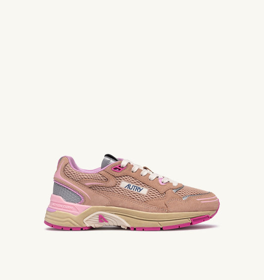 AUTRY HYPERWAY SNEAKERS IN PHARD PINK AND DOLPHIN SUEDE AND MESH