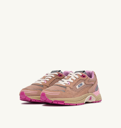 AUTRY HYPERWAY SNEAKERS IN PHARD PINK AND DOLPHIN SUEDE AND MESH