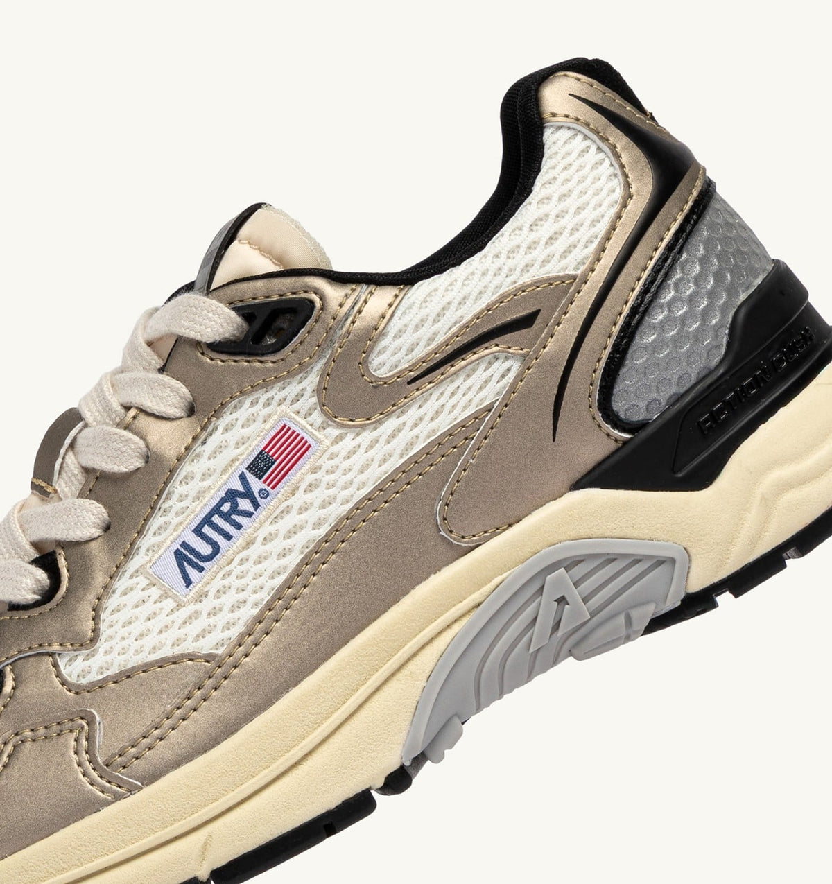 AUTRY HYPERWAY SNEAKERS IN WHISPER WHITE, PLATINUM AND BLACK SYNTHETIC LEATHER AND MESH