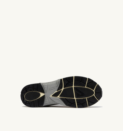 AUTRY HYPERWAY SNEAKERS IN WHITE AND LEAD GRAY MESH AND SUEDE