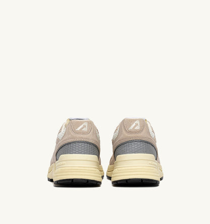 AUTRY HYPERWAY SNEAKERS IN SAND BROWN AND SILVER-TONE SUEDE AND MESH