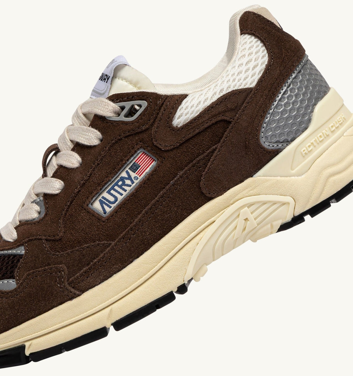 AUTRY HYPERWAY SNEAKERS IN MARSHMALLOW AND TERRACOTTA SUEDE AND MESH