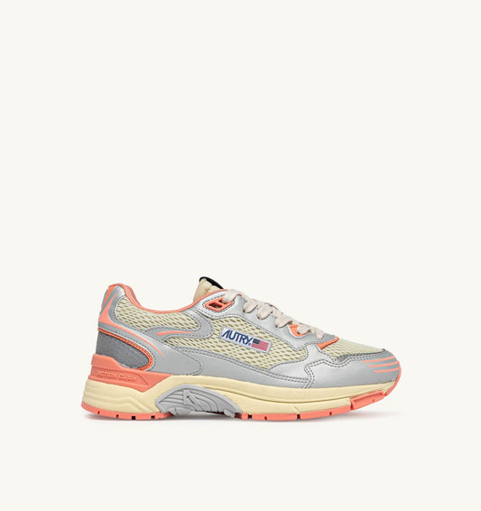 AUTRY HYPERWAY SNEAKERS IN SILVER ASPARAGUS AND PEACH PINK SYNTHETIC LEATHER AND MESH