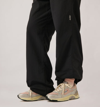 AUTRY HYPERWAY SNEAKERS IN SILVER, POWDER AND FEATHER GRAY SYNTHETIC LEATHER AND MESH