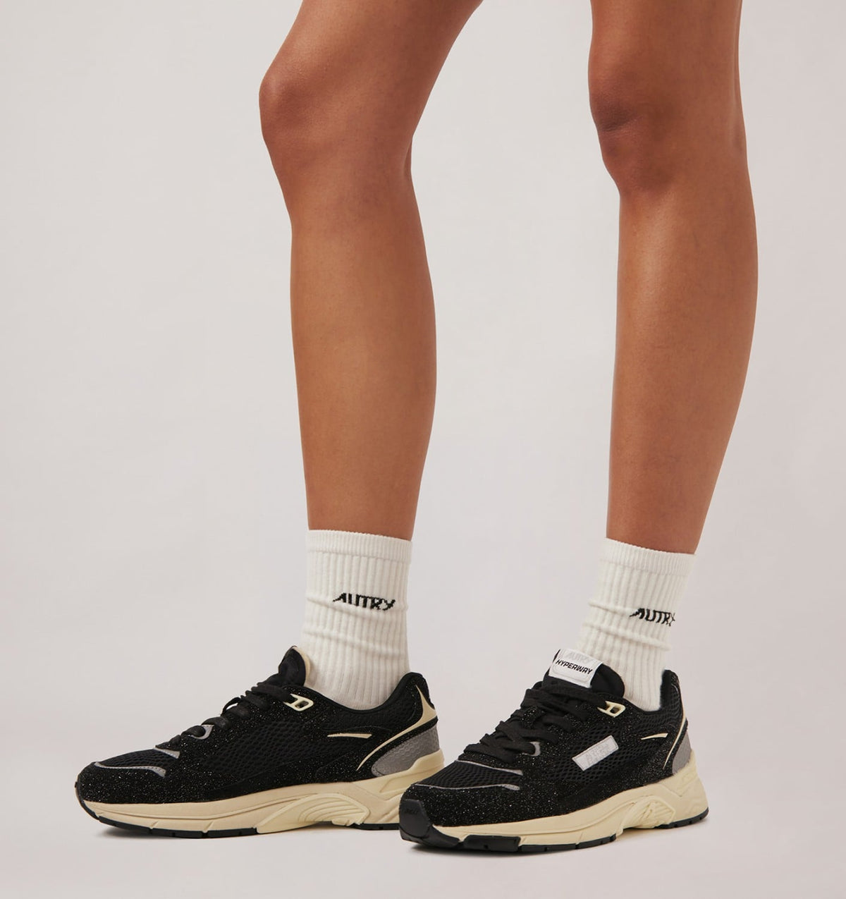 AUTRY HYPERWAY SNEAKERS IN GLITTER BLACK MESH AND LEATHER
