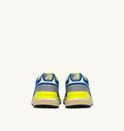 AUTRY HYPERWAY SNEAKERS IN PRINCESS BLUE AND VANILLA ICE MESH AND SUEDE
