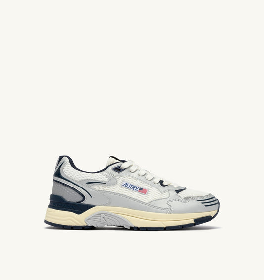 AUTRY HYPERWAY SNEAKERS IN WHITE SILVER AND SPACE SYNTHETIC LEATHER AND MESH