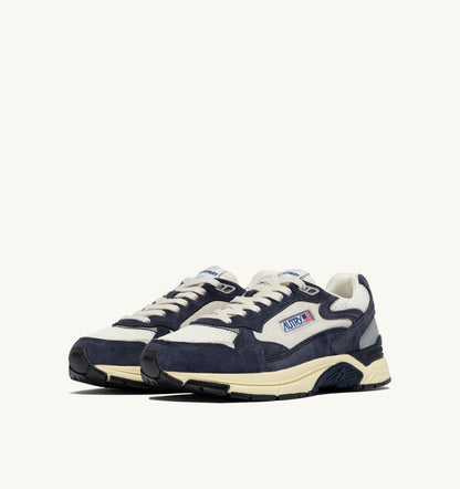 AUTRY HYPERWAY SNEAKERS IN SPACE BLUE COLOR AND SILVER-TONE SUEDE AND MESH