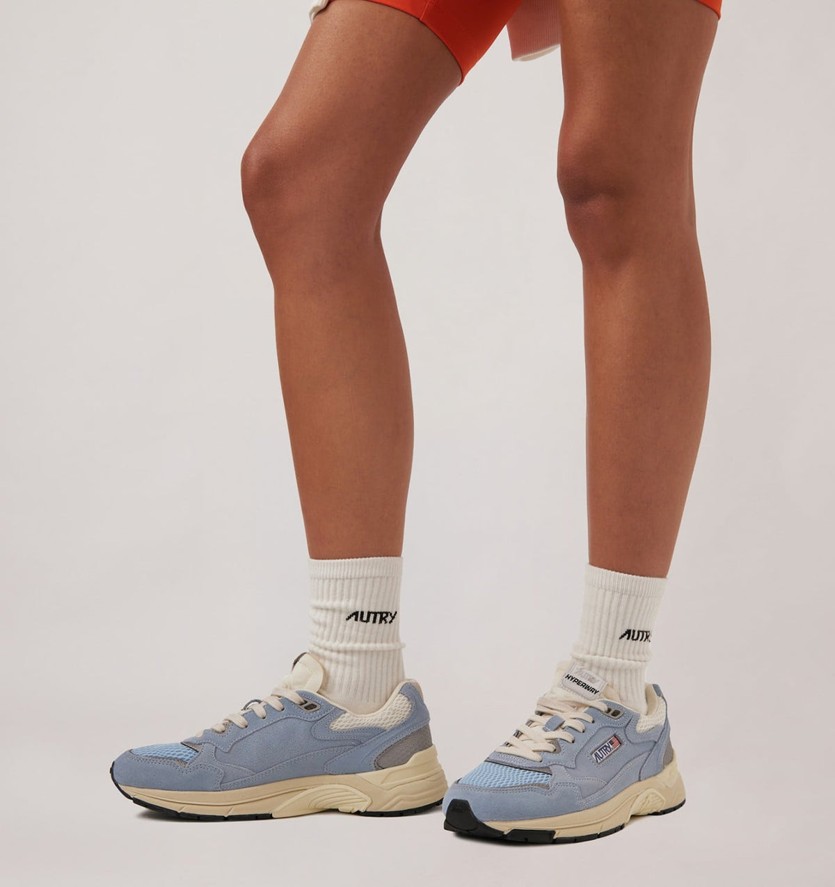 AUTRY HYPERWAY SNEAKERS IN PORTOFINO AND MARSHMALLOW MESH AND SUEDE