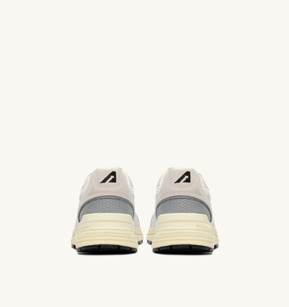 AUTRY HYPERWAY SNEAKERS IN WHITE AND SILVER MESH AND SUEDE
