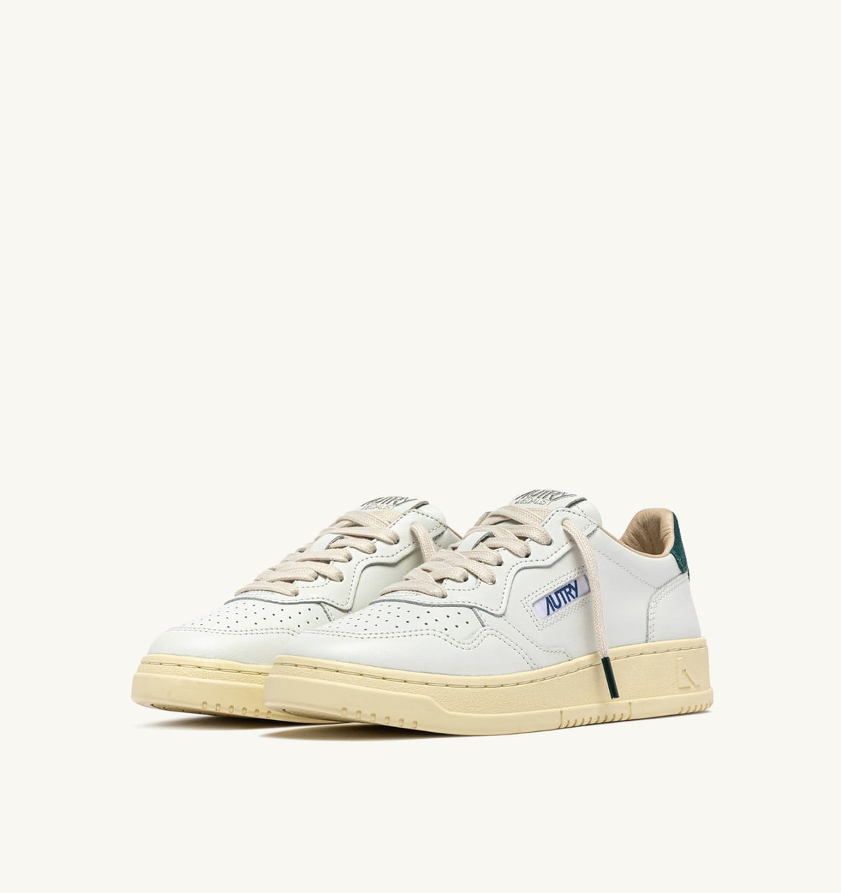 AUTRY MEDALIST LOW SNEAKERS IN WHITE LEATHER AND DARK SEA SUEDE