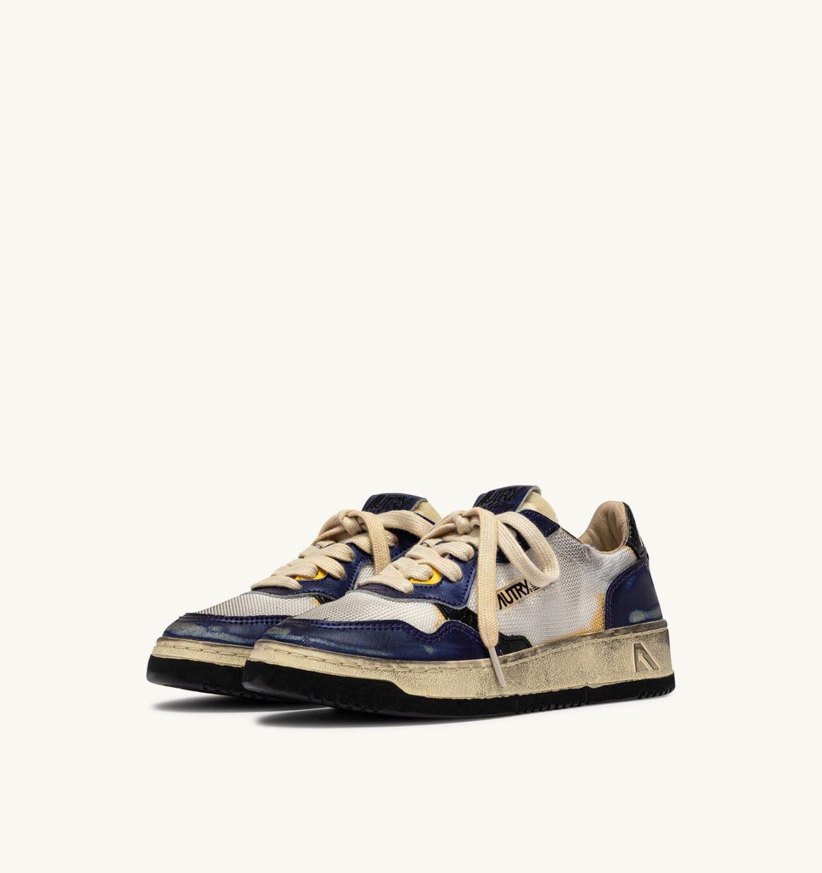 AUTRY MEDALIST LOW SUPER VINTAGE SNEAKERS IN WHITE AND TANZANITE LEATHER AND DRAGON MESH