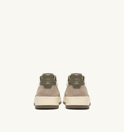 AUTRY MEDALIST LOW SNEAKERS IN COVERT GREEN AND LICORICE LEATHER AND SUEDE