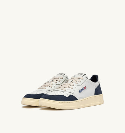 AUTRY MEDALIST LOW SNEAKERS IN WHITE LEATHER AND DENIM SUEDE