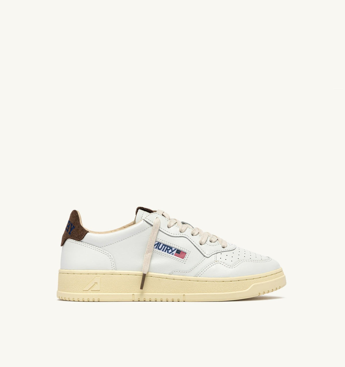 AUTRY MEDALIST LOW SNEAKERS IN WHITE LEATHER AND CHOCOLATE CHIP SUEDE