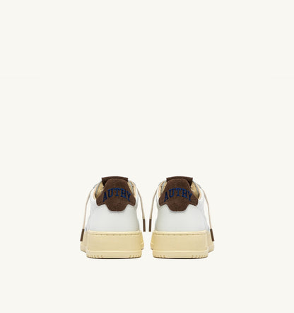 AUTRY MEDALIST LOW SNEAKERS IN WHITE LEATHER AND CHOCOLATE CHIP SUEDE
