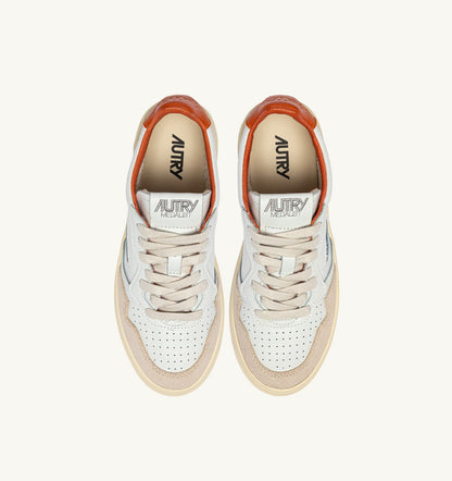 AUTRY MEDALIST LOW SNEAKERS IN LEATHER AND SUEDE COLOR WHITE AND HAWAIIAN SUNSET WITH LETTERING