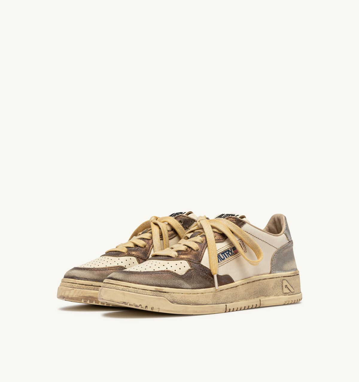 AUTRY MEDALIST LOW SUPER VINTAGE SNEAKERS IN CHOCOLATE AND SILVER LEATHER