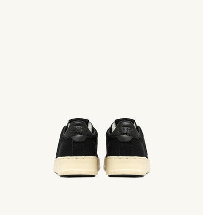 AUTRY EASEKNIT MEDALIST LOW SNEAKERS IN BLACK COLOR KNIT